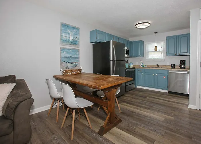 Sunrise Village 116 By Albvr - Just Steps To The In Cute Holiday home Gulf Shores